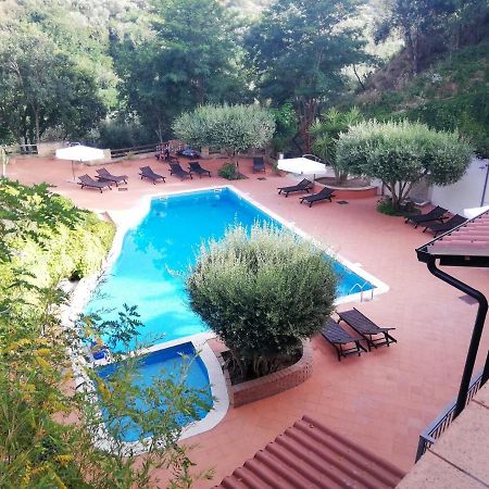 Residenza Mediterranea Цамброне Экстерьер фото