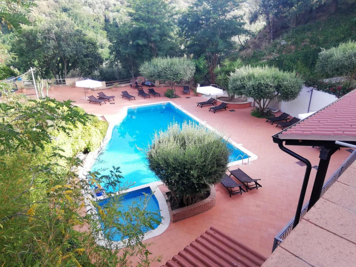 Residenza Mediterranea Цамброне Экстерьер фото