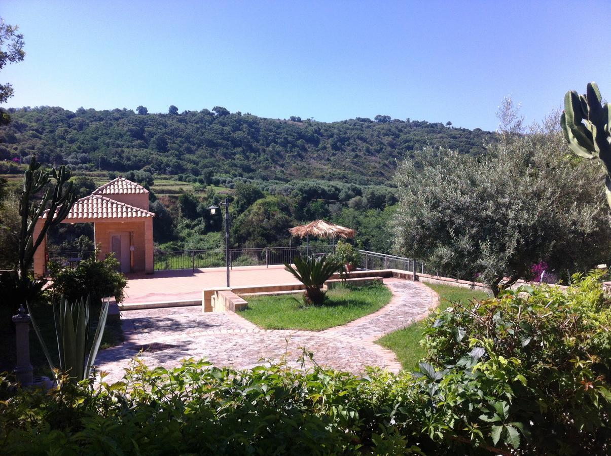 Residenza Mediterranea Цамброне Экстерьер фото